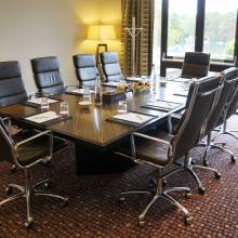 Executive Boardroom - Crowne Plaza Reading