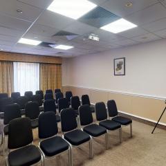 Shannon Boardroom - DoubleTree by Hilton Manchester Airport
