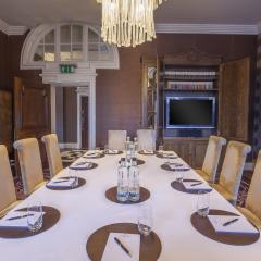 The Library and Lounge - Meetings and Private Dining - The Roseate Reading