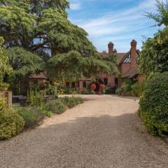 Careys Manor