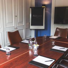 Oval Office Boardroom