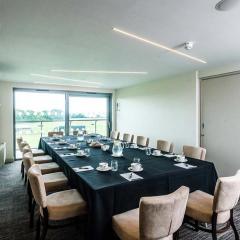 Syndicate Suite - Boardroom Photo