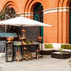 Hansom Hall - Outdoor Terrace Catering Photo