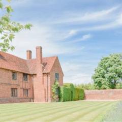 Lillibrooke Manor