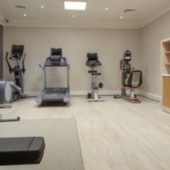 24 hour fitness room Photo
