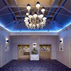 The Lakeside Suite Foyer