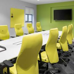 Lime Boardroom Photo