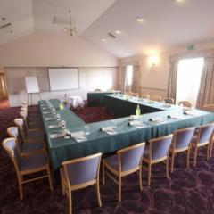 U-Shape Meeting Room