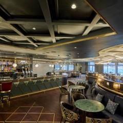 Directors Suite