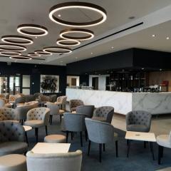 The Owners Club Bar