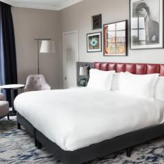 Trafalgar King Room