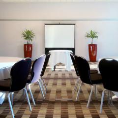 Combination Meeting Room Photo