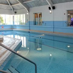 Hotel Pool