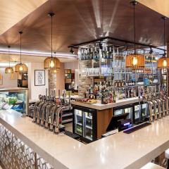 Hotel Bar