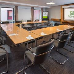 Meeting Room U-Shape