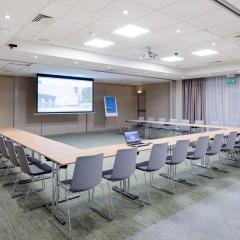 Conference Room U-Shape Photo