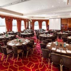 Commonwealth Suite - Cabaret