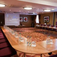 Chalfont Suite U-Shape