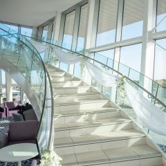 Sweeping Staircase
