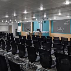 Large Meeting Room Theatre Style Photo