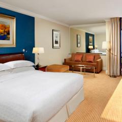 Club Guest Room