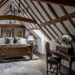 Tudor Bedroom Photo