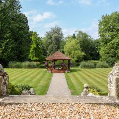 Gorgeous Grounds
