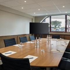 Oyster boardroom Photo