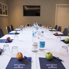 Snug - Boardroom
