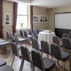 Snug - Theatre