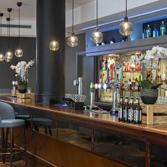 Main Bar