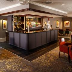 Hotel Bar & Lounge Photo
