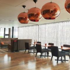 Executive Lounge