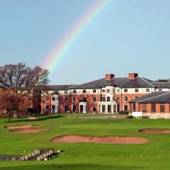 Hotel & Golf Course Photo