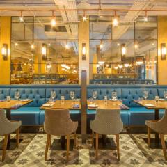 Hawkers Bar Booths
