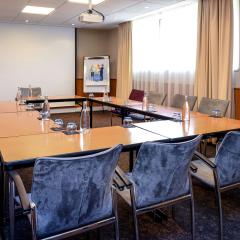 Meeting Room U-Shape