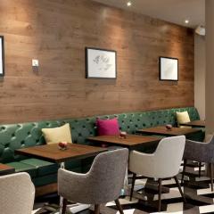 Recess Restaurant