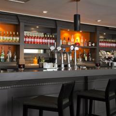 Lobby Bar