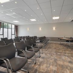 Oak Room Theatre