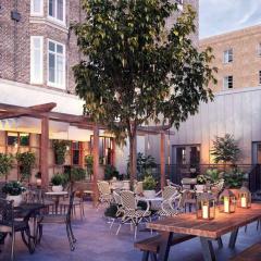 Outdoor Terrace Area