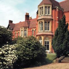 Highbury Hall and Gardens