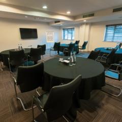 Elms Suite