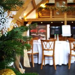 Christmas in the Oak Barn