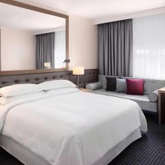 Double Guest Bedroom