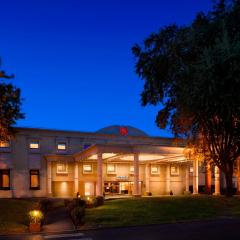 Sheraton Heathrow Hotel Exterior at Night