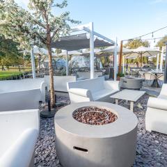 Garden Terrace Seating with Firepit
