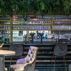 Garden Room Bar