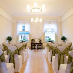 Wedding Ceremony in the Jubilee Room