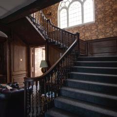 Feature Staircase