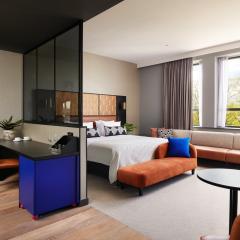 Club Deluxe Guest Room